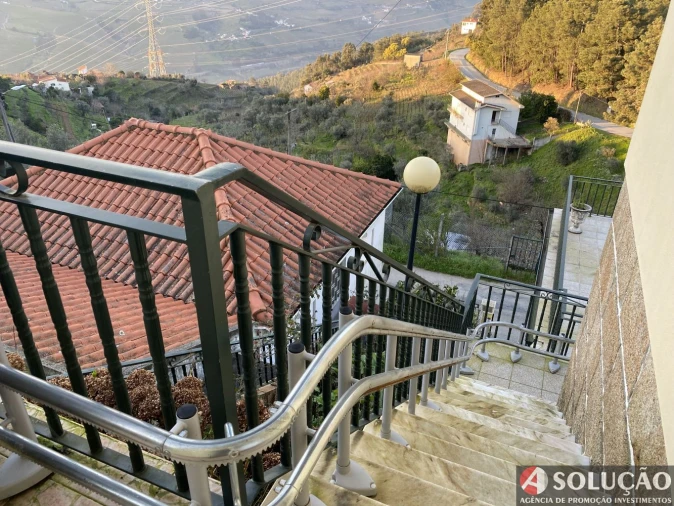 Moradia T4 para Venda em Resende Foto 21