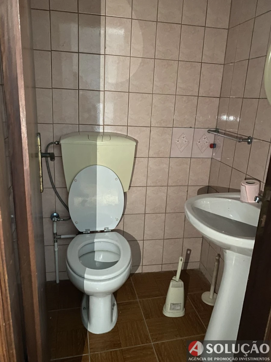 Moradia T4 para Venda em Resende Foto 23