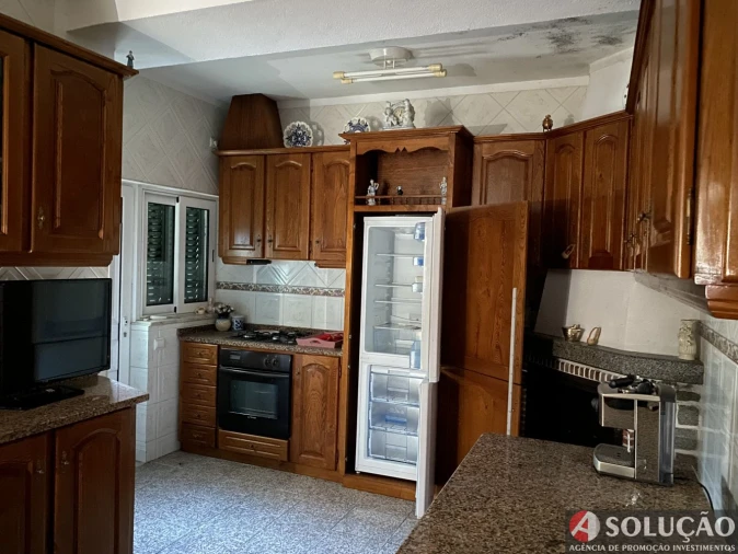 Moradia T4 para Venda em Resende Foto 19