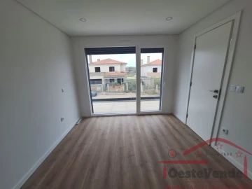 Moradia T4 para Venda em Lourinhã e Atalaia