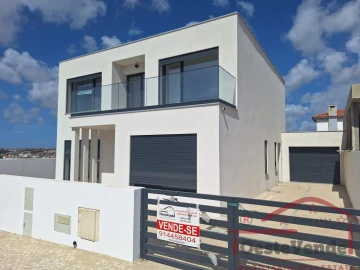 Moradia T4 para Venda em Lourinhã e Atalaia