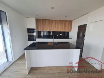 Moradia T4 para Venda em Lourinhã e Atalaia