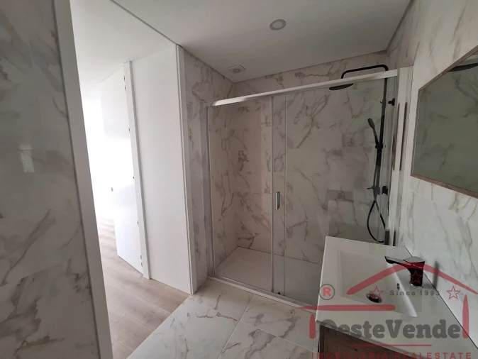 Moradia T4 para Venda em Lourinhã e Atalaia Foto 20