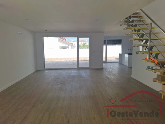 Moradia T4 para Venda em Lourinhã e Atalaia Foto 16