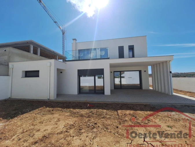 Moradia T4 para Venda em Lourinhã e Atalaia Foto 43