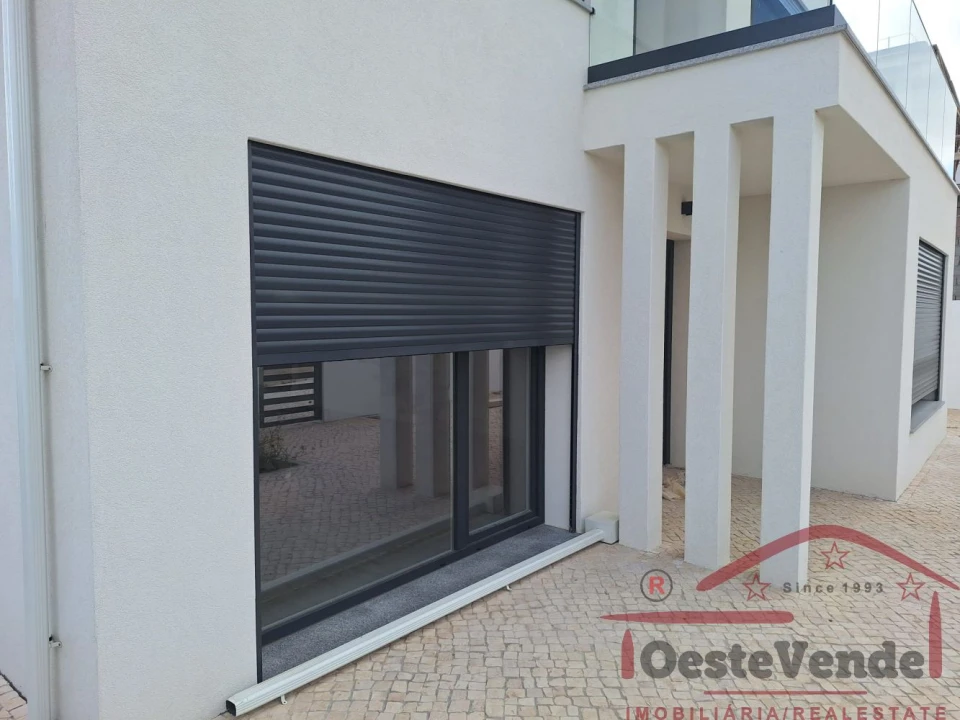 Moradia T4 para Venda em Lourinhã e Atalaia Foto 5