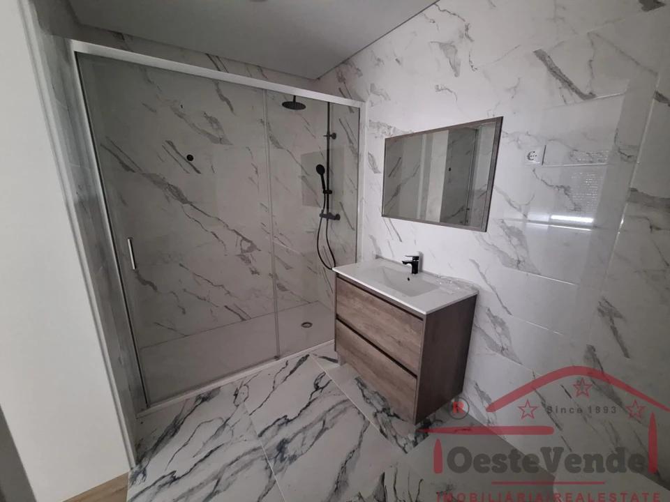 Moradia T4 para Venda em Lourinhã e Atalaia Foto 32
