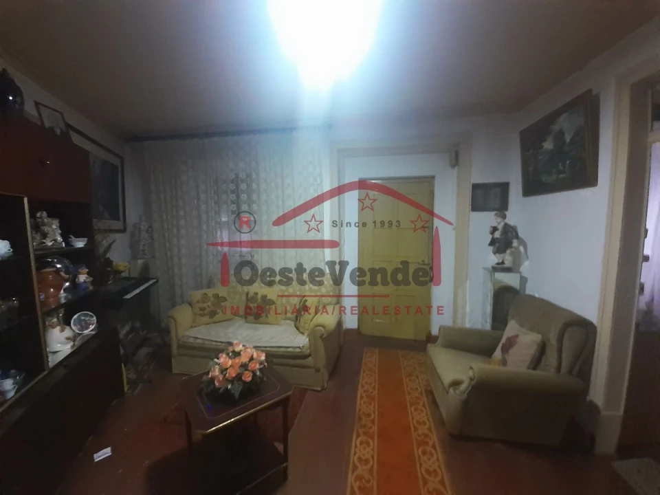 Moradia T2 para Venda em Peral Foto 10