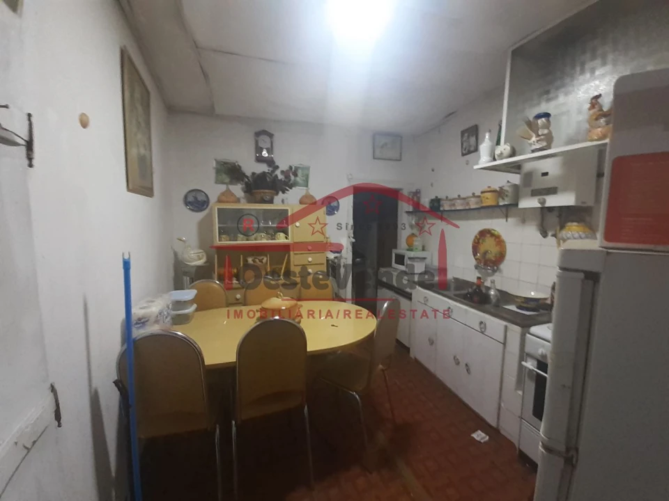 Moradia T2 para Venda em Peral Foto 12