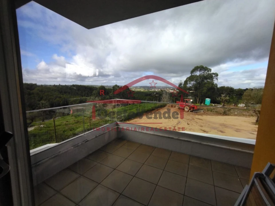 Moradia T3 para Venda em Peral Foto 29