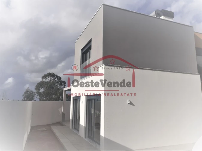 Moradia T3 para Venda em Peral Foto 5