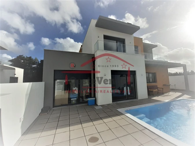 Moradia T3 para Venda em Peral Foto 7