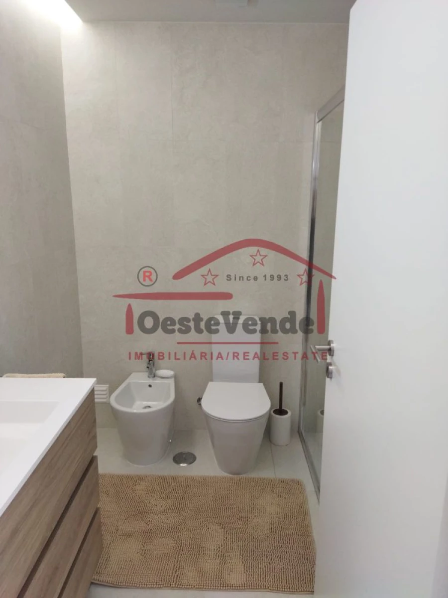 Moradia T3 para Venda em Peral Foto 24