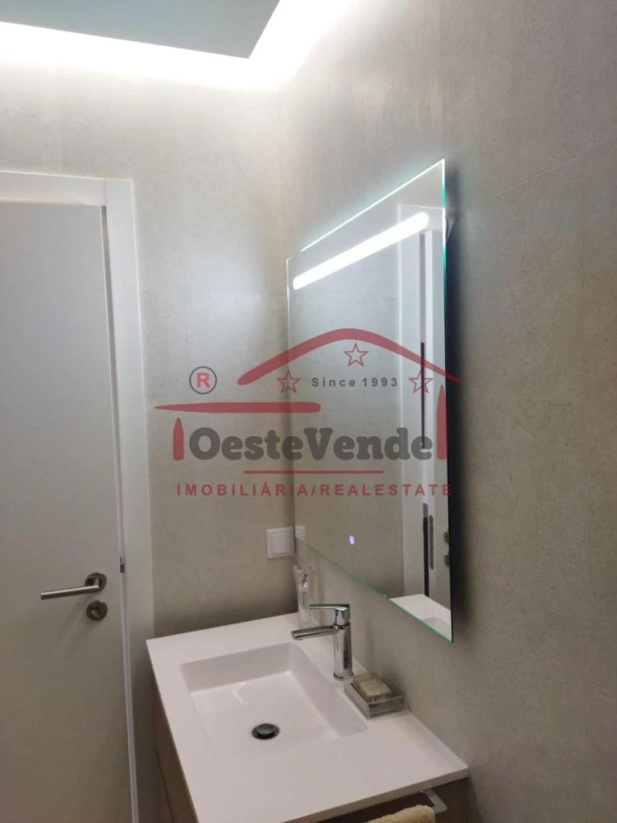 Moradia T3 para Venda em Peral Foto 22