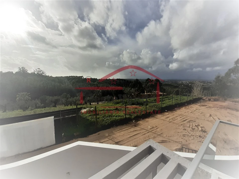 Moradia T3 para Venda em Peral Foto 12