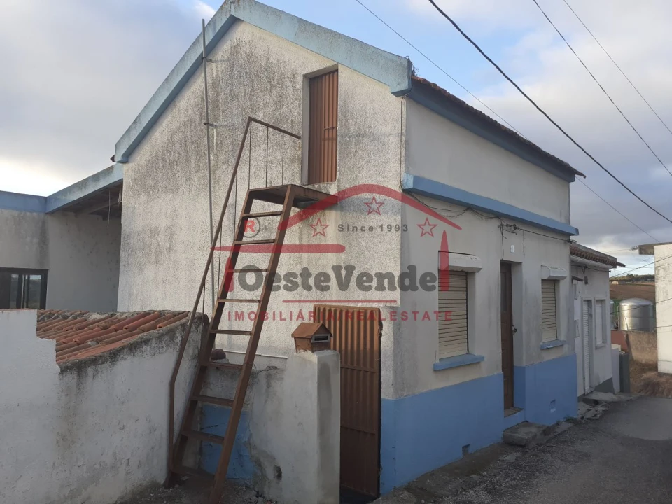 Moradia T2 para Venda em Lourinhã e Atalaia Foto 1
