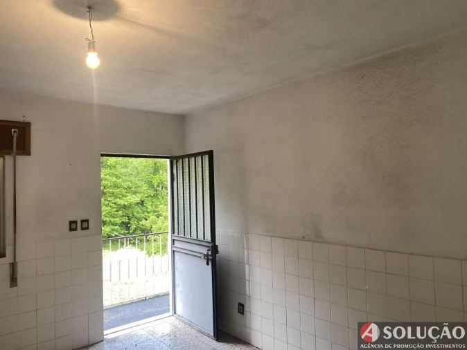 Moradia T3 para Venda em Resende Foto 11