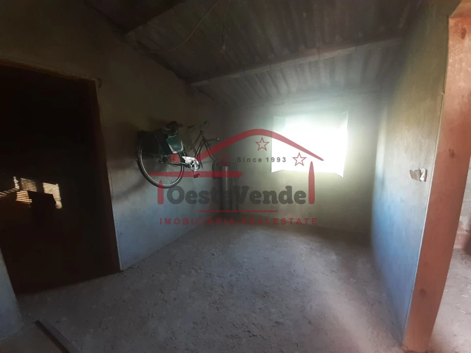 Moradia T2 para Venda em Peral Foto 31