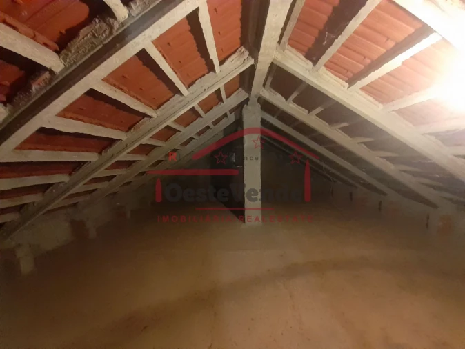 Moradia T2 para Venda em Peral Foto 33