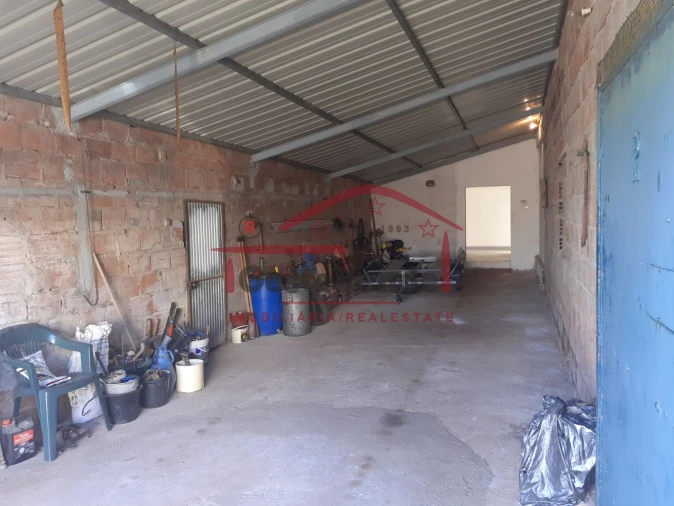 Moradia T2 para Venda em Peral Foto 35