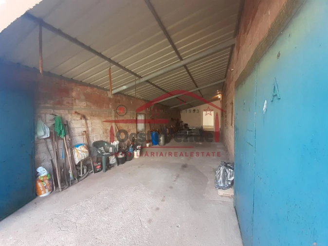 Moradia T2 para Venda em Peral Foto 36