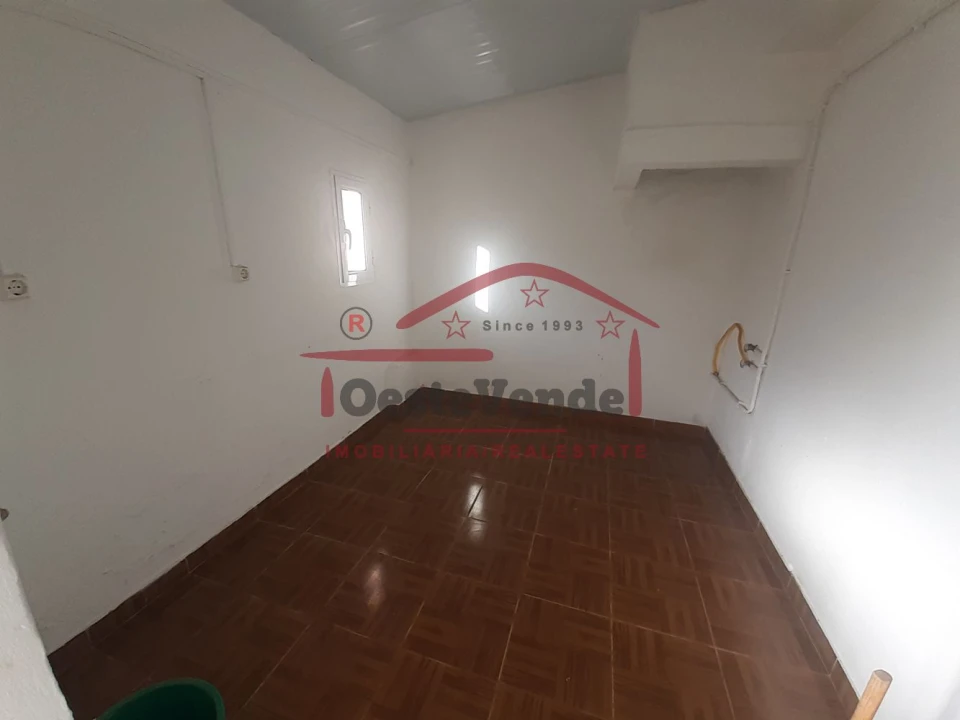 Moradia T2 para Venda em Peral Foto 20