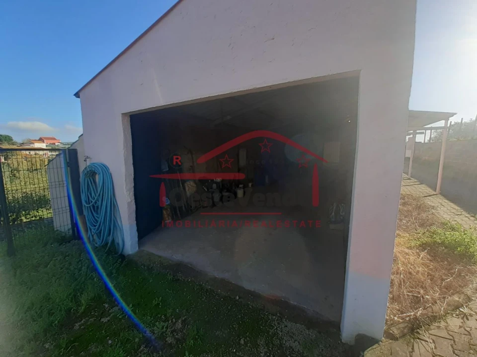 Moradia T2 para Venda em Peral Foto 34