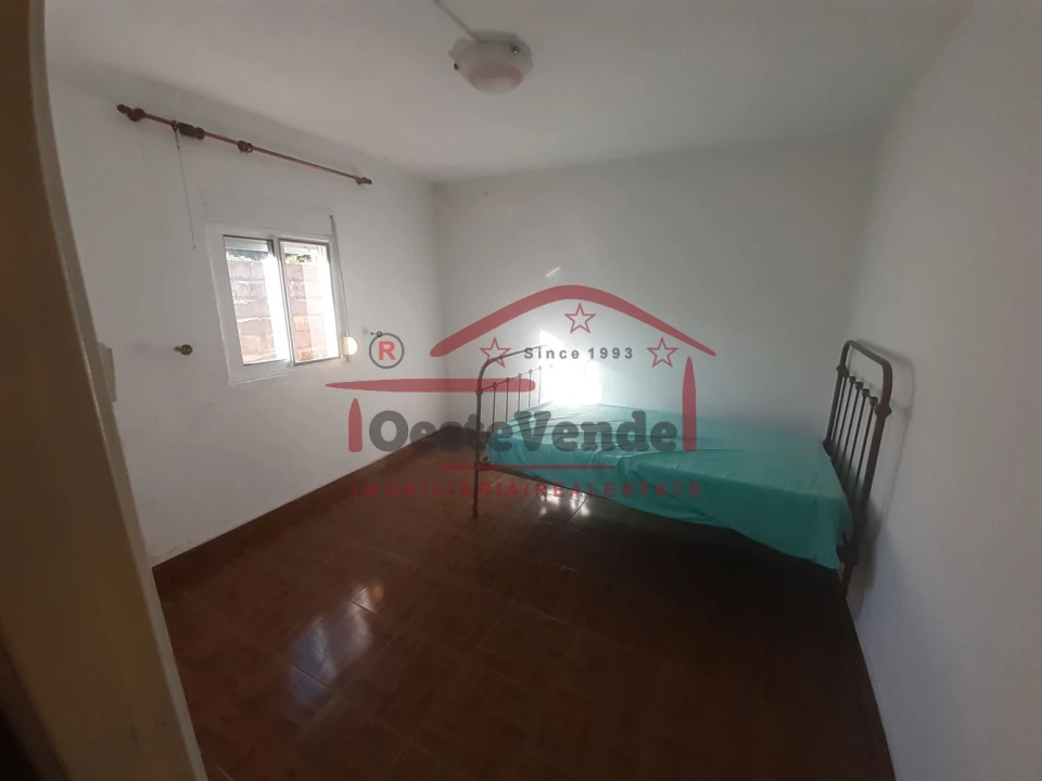 Moradia T2 para Venda em Peral Foto 12