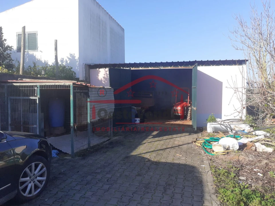 Moradia T2 para Venda em Peral Foto 38