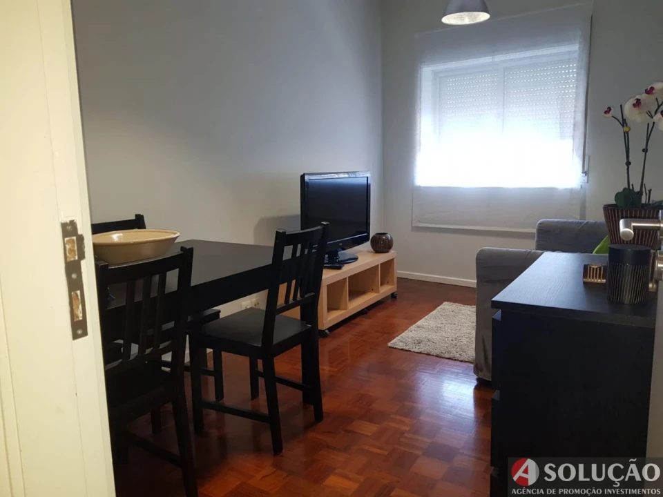 Apartamento T1 para Venda em Cedofeita, Santo Ildefonso, Sé, Miragaia, São Nicolau e Vitória Foto 4