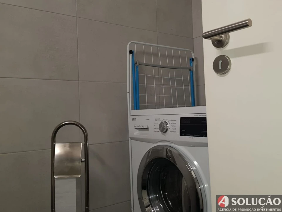 Apartamento T1 para Venda em Cedofeita, Santo Ildefonso, Sé, Miragaia, São Nicolau e Vitória Foto 7