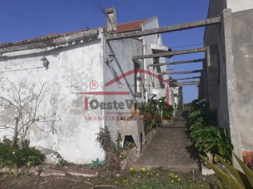 Moradia T4 para Venda em Cadaval e Pêro Moniz
