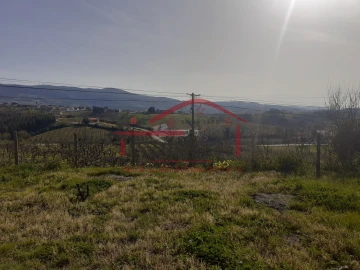 Moradia T4 para Venda em Cadaval e Pêro Moniz
