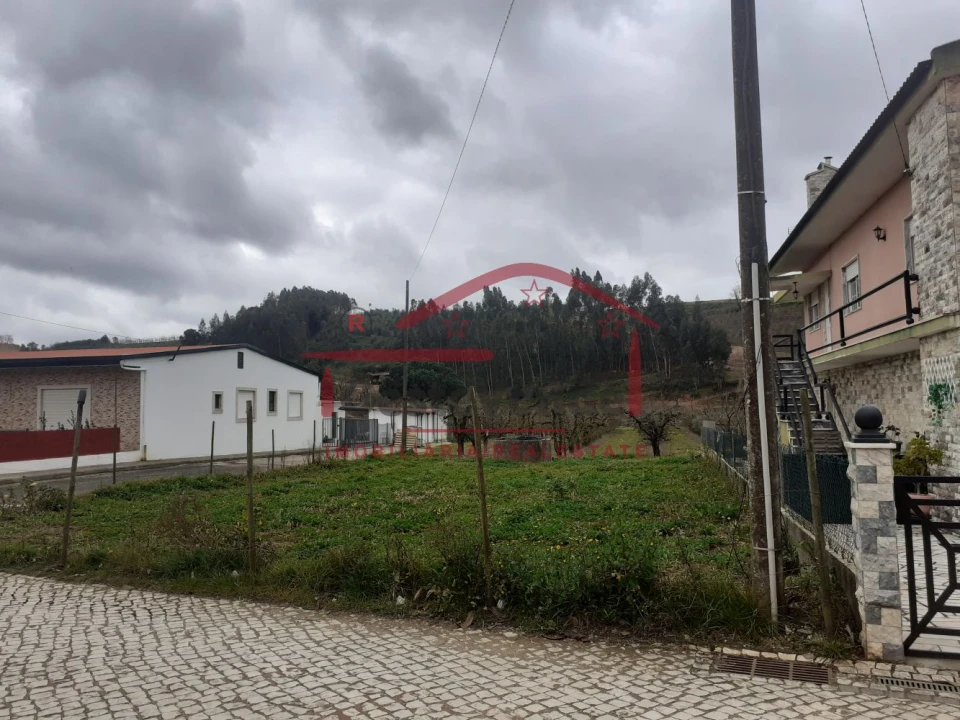 Terreno para Venda em Peral Foto 1