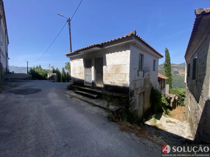 Moradia T2 para Venda em Resende Foto 2