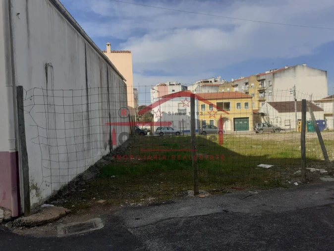 Terreno para Venda em Cadaval e Pêro Moniz Foto 5