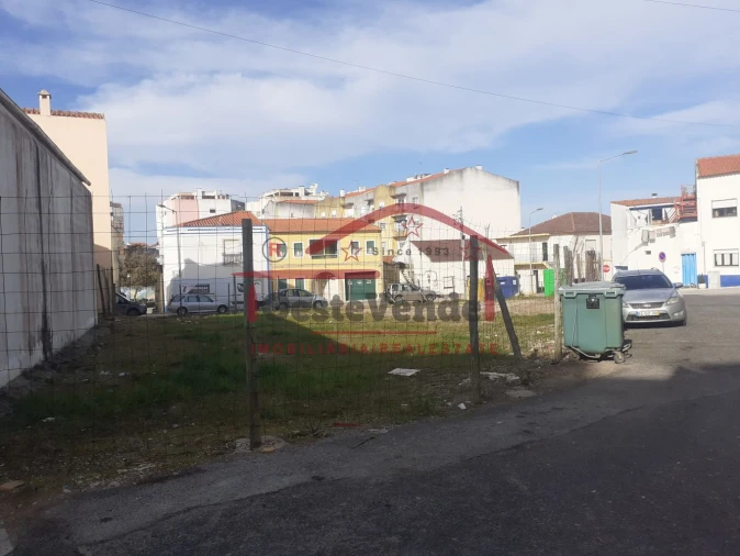 Terreno para Venda em Cadaval e Pêro Moniz Foto 6