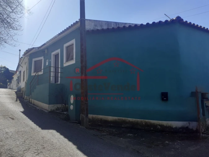 Moradia T1 para Venda em Peral Foto 2