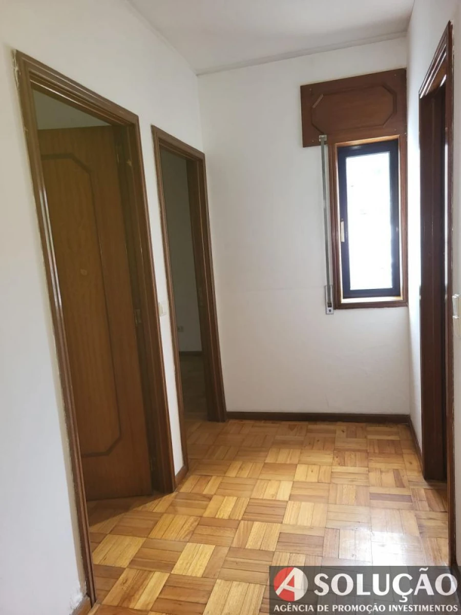 Apartamento T2 para Venda em Oliveira do Douro Foto 10