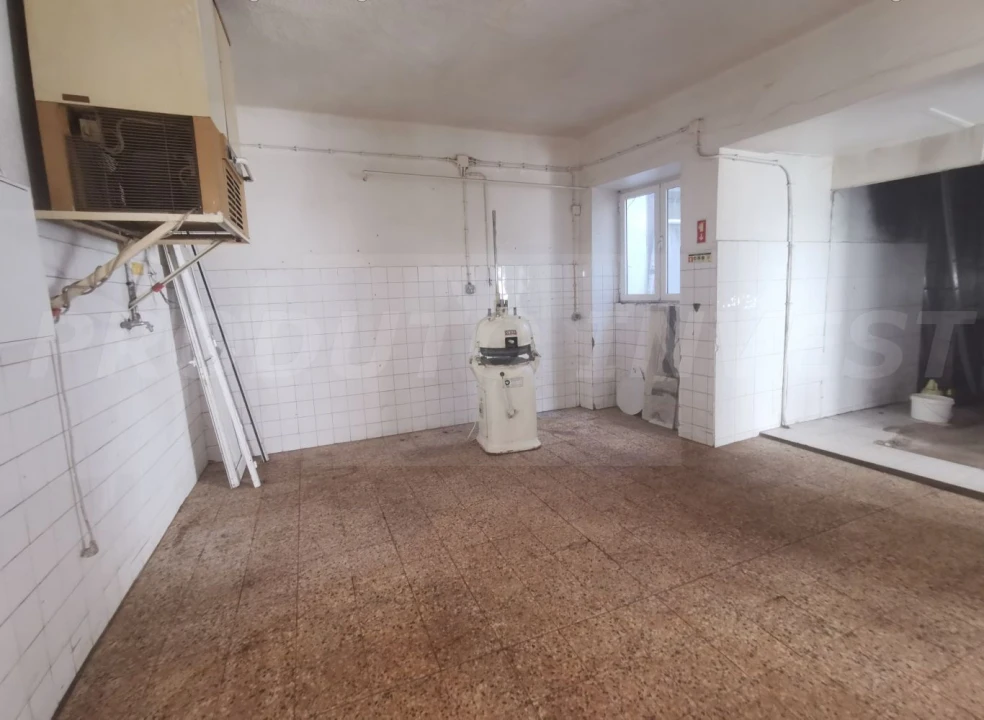 Loja para Venda em Alpedrinha Foto 6