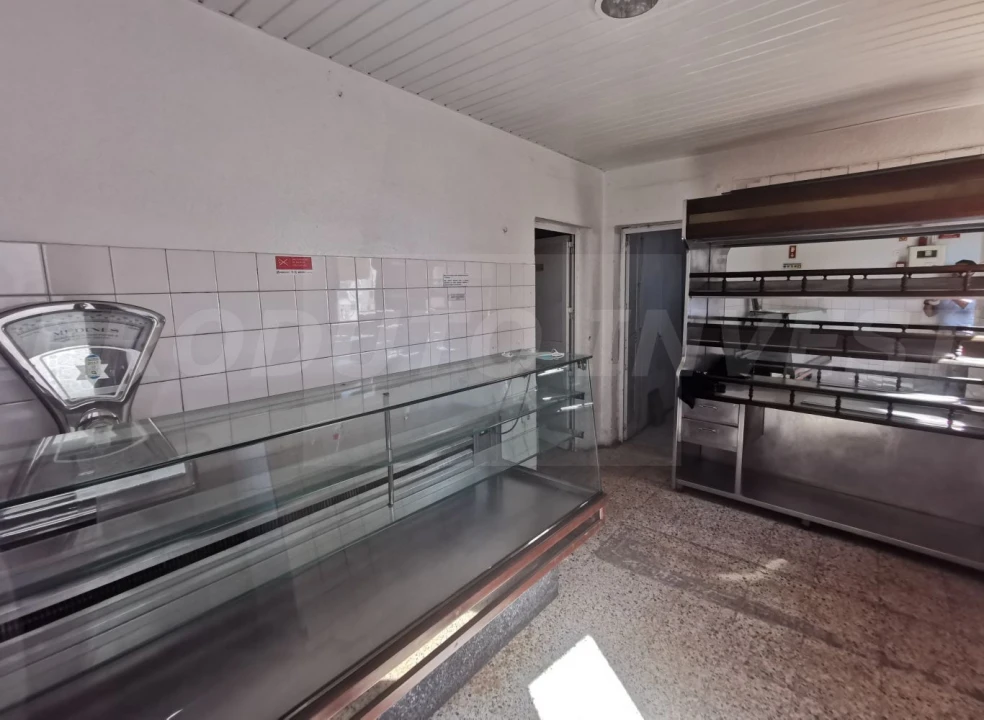 Loja para Venda em Alpedrinha Foto 3