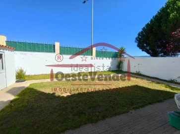 Moradia T4 para Venda em Cadaval e Pêro Moniz