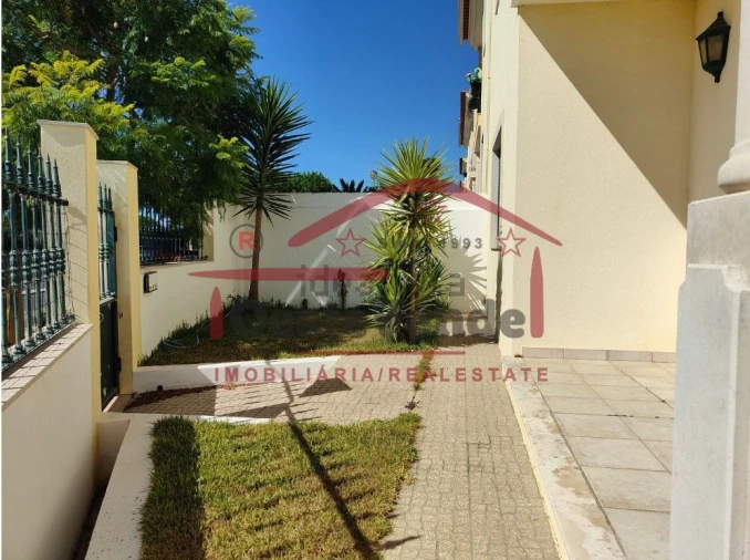 Moradia T4 para Venda em Cadaval e Pêro Moniz Foto 27