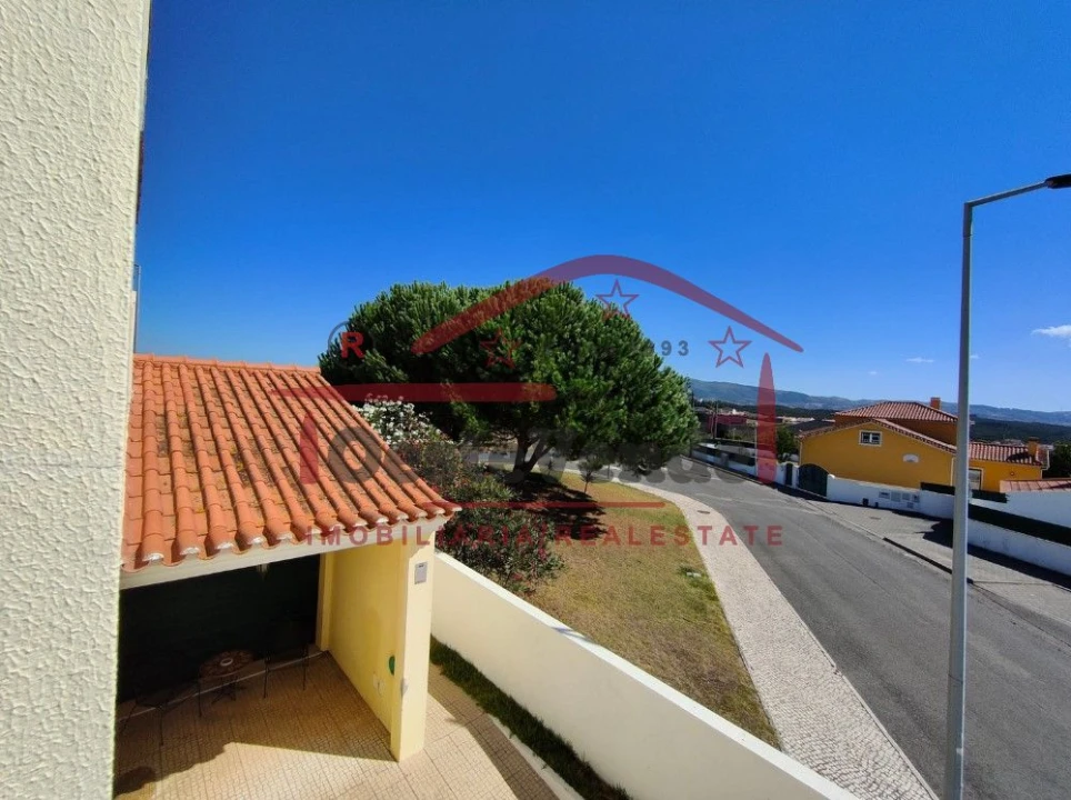 Moradia T4 para Venda em Cadaval e Pêro Moniz Foto 34