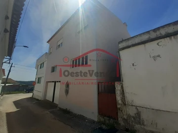 Moradia T3 para Venda em Bombarral e Vale Covo