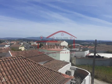 Moradia T3 para Venda em Bombarral e Vale Covo