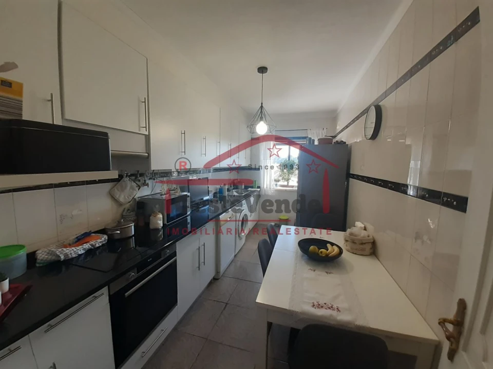 Apartamento T3 para Venda em Foz do Arelho Foto 6