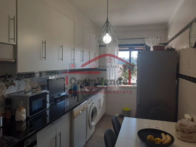 Apartamento T3 para Venda em Foz do Arelho Foto 7