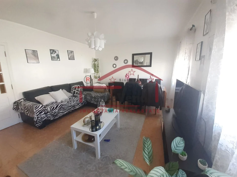 Apartamento T3 para Venda em Foz do Arelho Foto 4