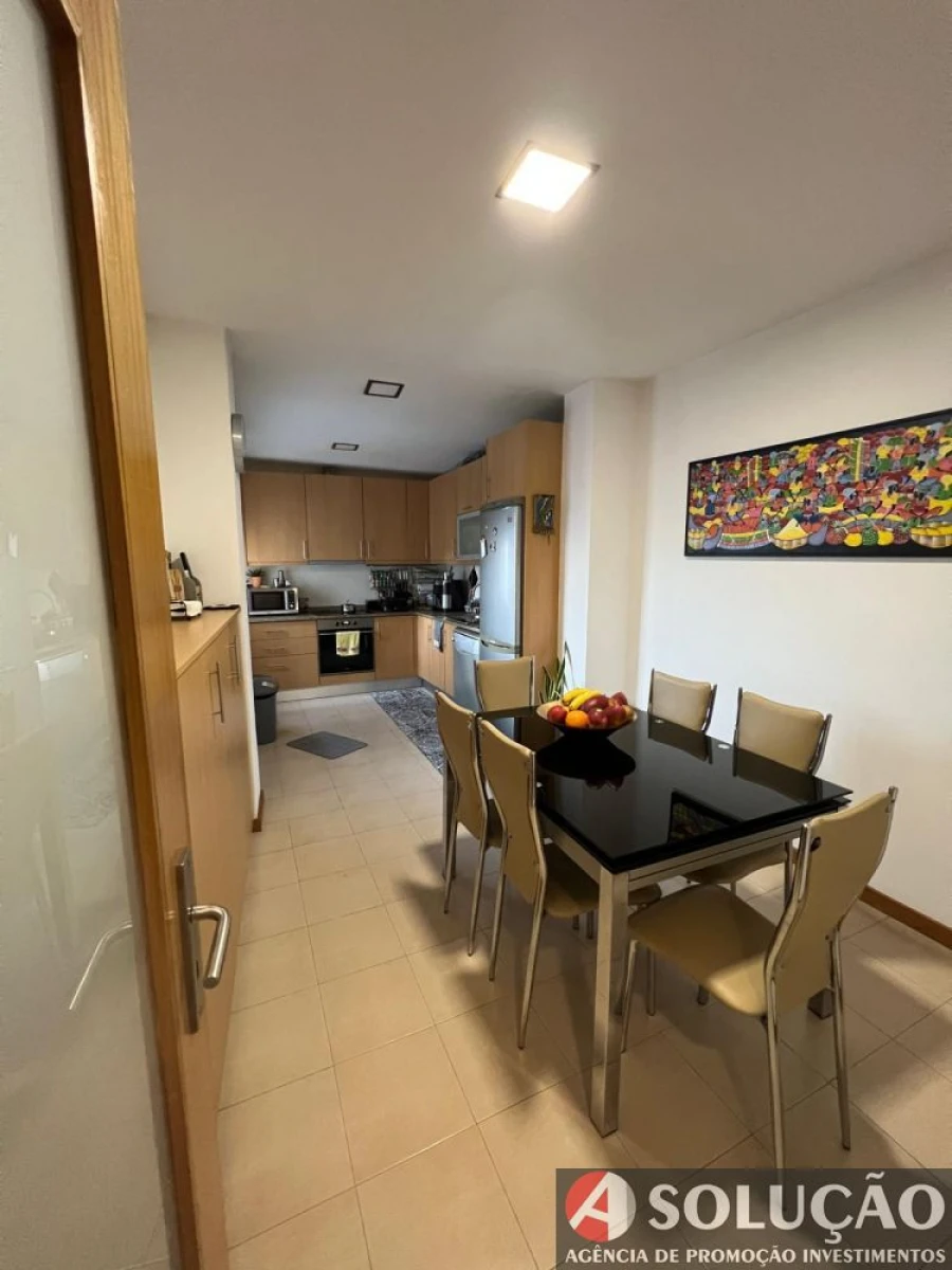 Moradia T3 para Venda em Oliveira do Douro Foto 18